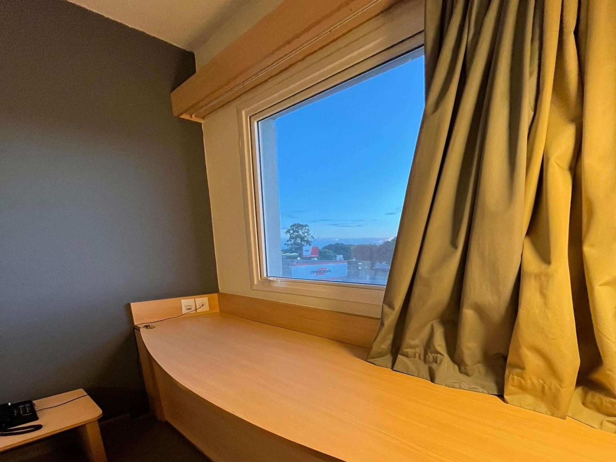 Hotel Ibis Catalão Extérieur photo