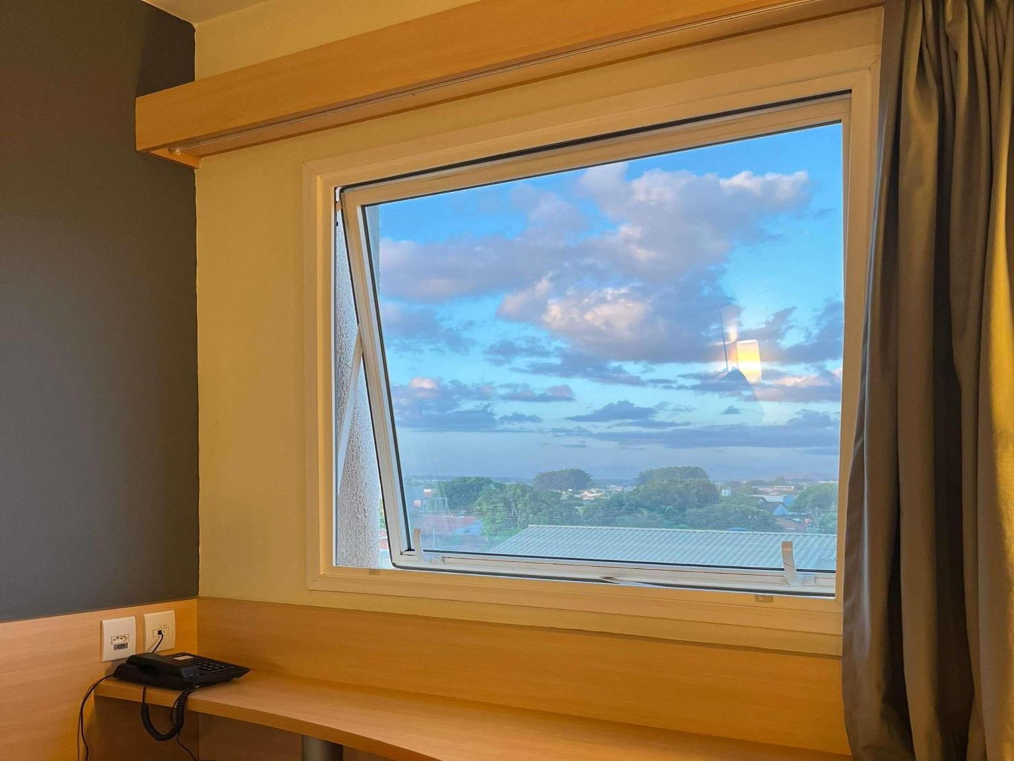 Hotel Ibis Catalão Extérieur photo