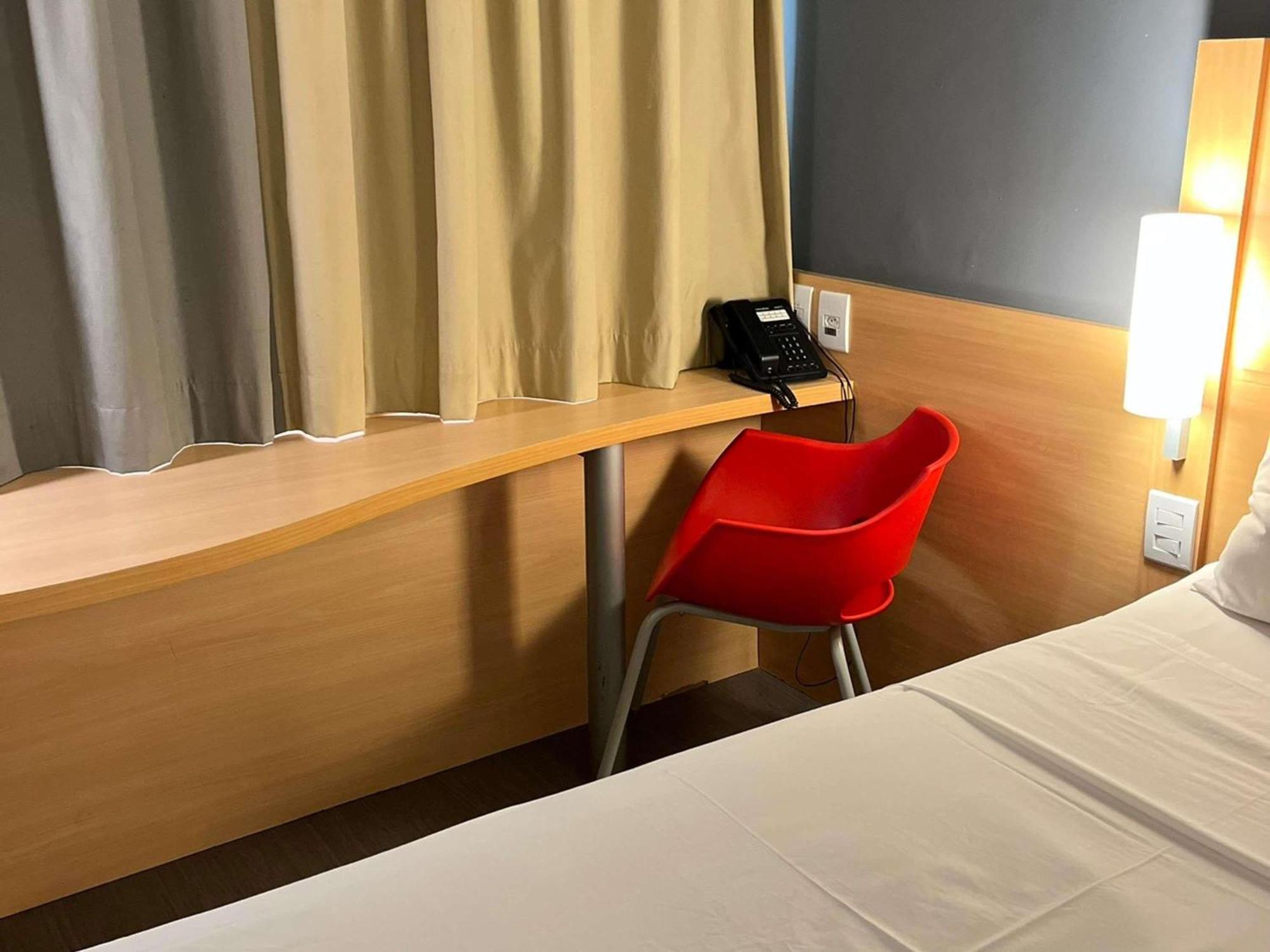 Hotel Ibis Catalão Extérieur photo