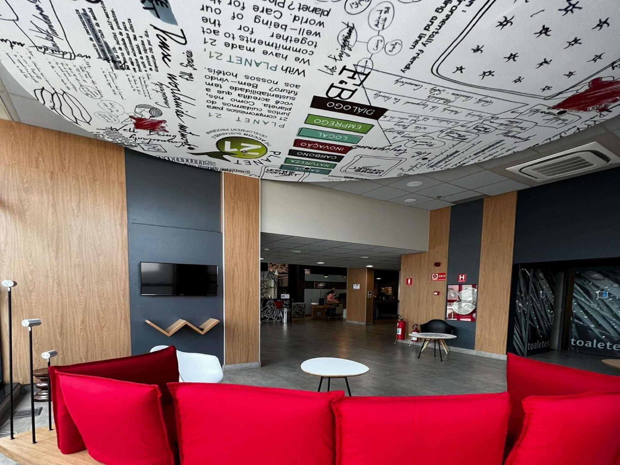 Hotel Ibis Catalão Extérieur photo